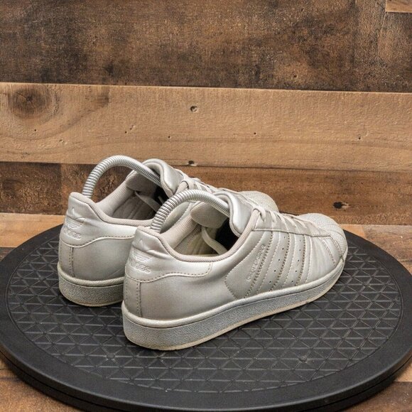 ADIDAS SUPERSTAR WOMENS ATHLETIC SHOES TRIPLE SILVER RETRO SNEAKERS SIZE 7 - Picture 8 of 9